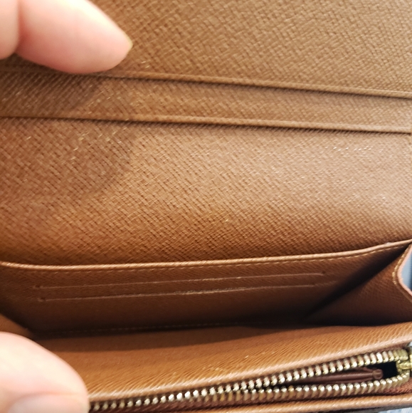 Authentic LV Tresor wallet - Picture 6 of 14